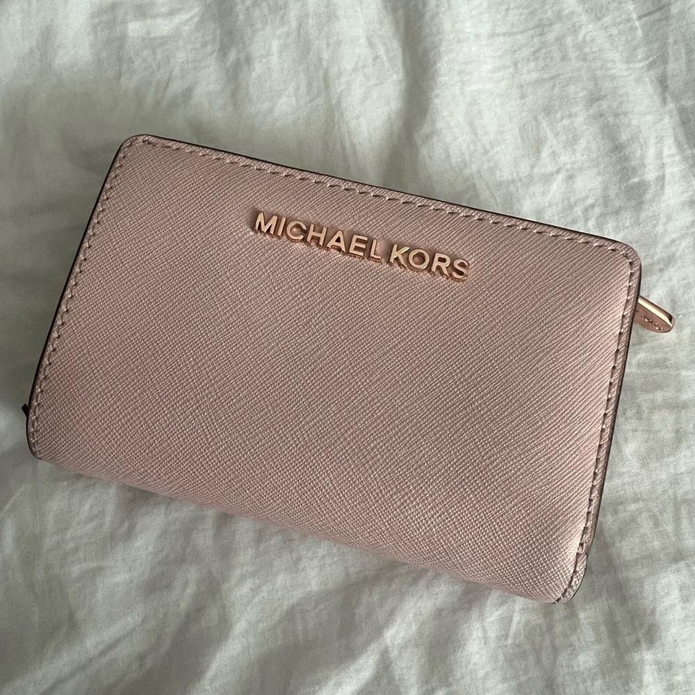 Michael Kors Blush Pink Wallet